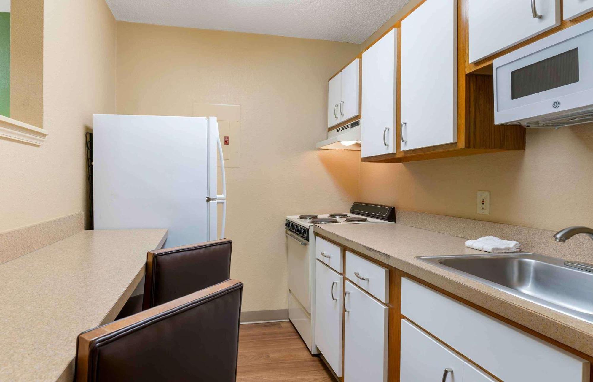 Extended Stay America Suites - Cleveland - Middleburg Heights Extérieur photo
